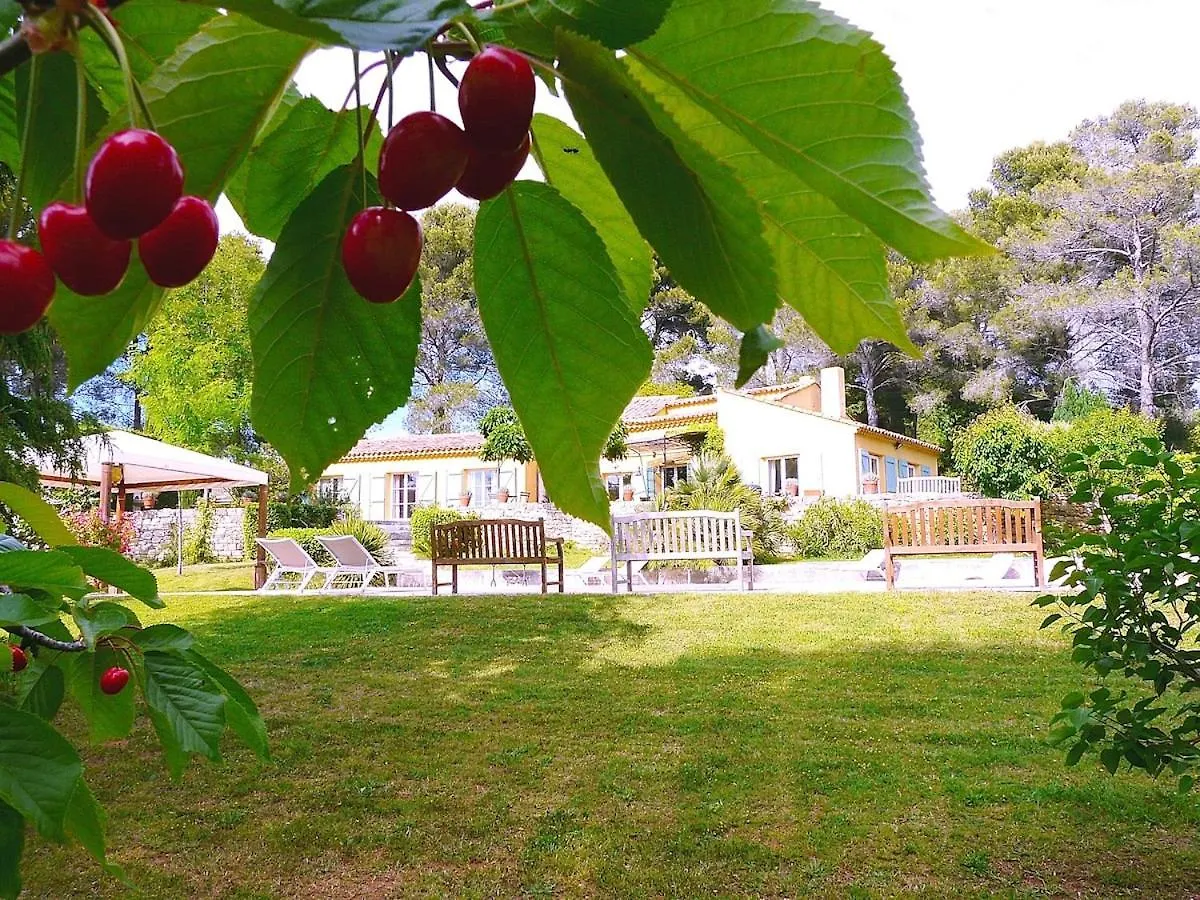 Villa 4 Bedrooms For 8 People With Heated Pool 4Km From Aix Center, Agarrus Aix Aix-en-Provence