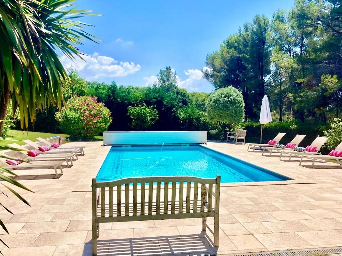 Villa 4 Bedrooms For 8 People With Heated Pool 4Km From Aix Center, Agarrus Aix Aix-en-Provence